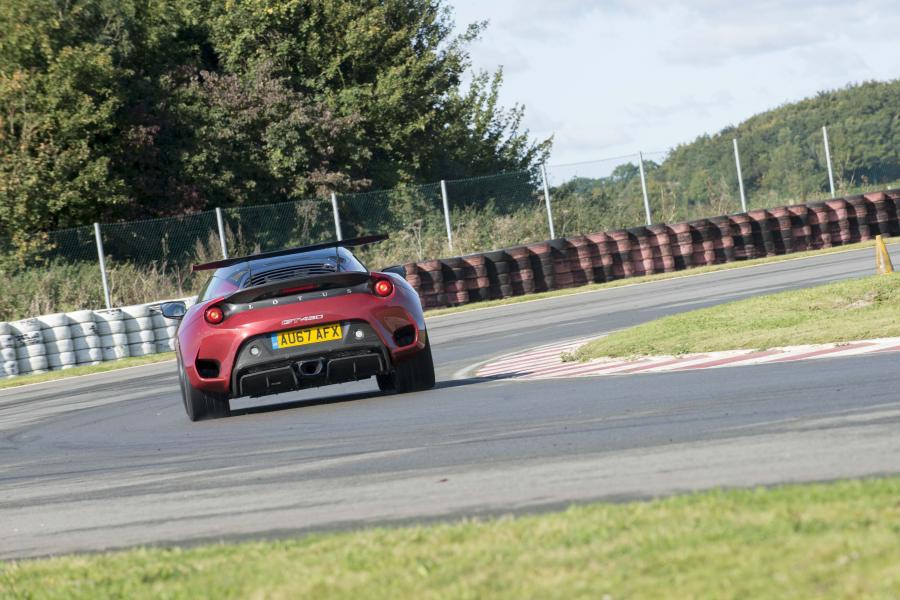 Lotus Evora GT430 2017 года  (фото 25 из 40)